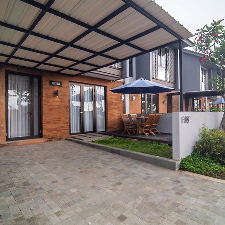 Celia'S Villa ตาบานัน ภายนอก รูปภาพ