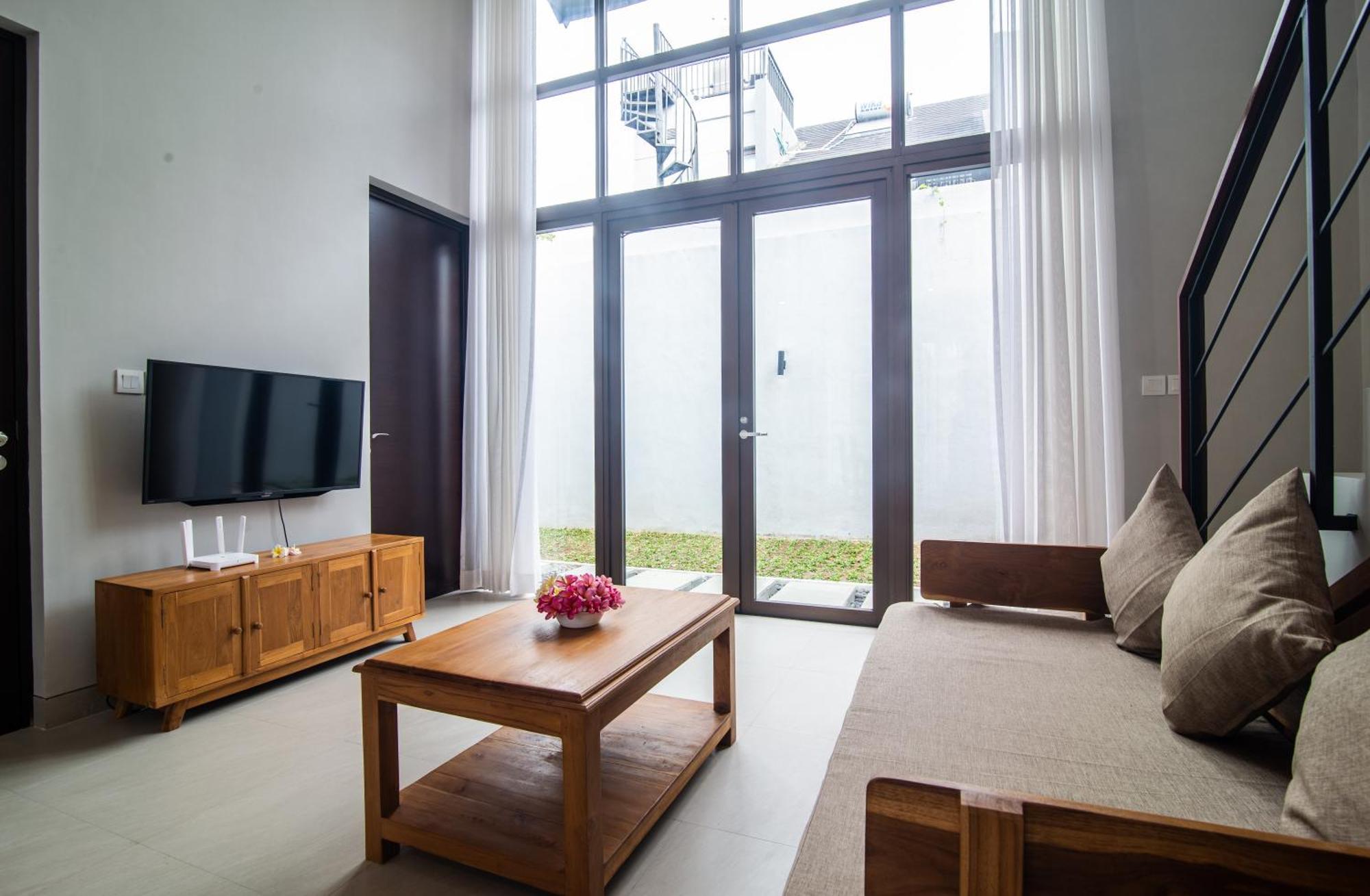 Celia'S Villa ตาบานัน ภายนอก รูปภาพ