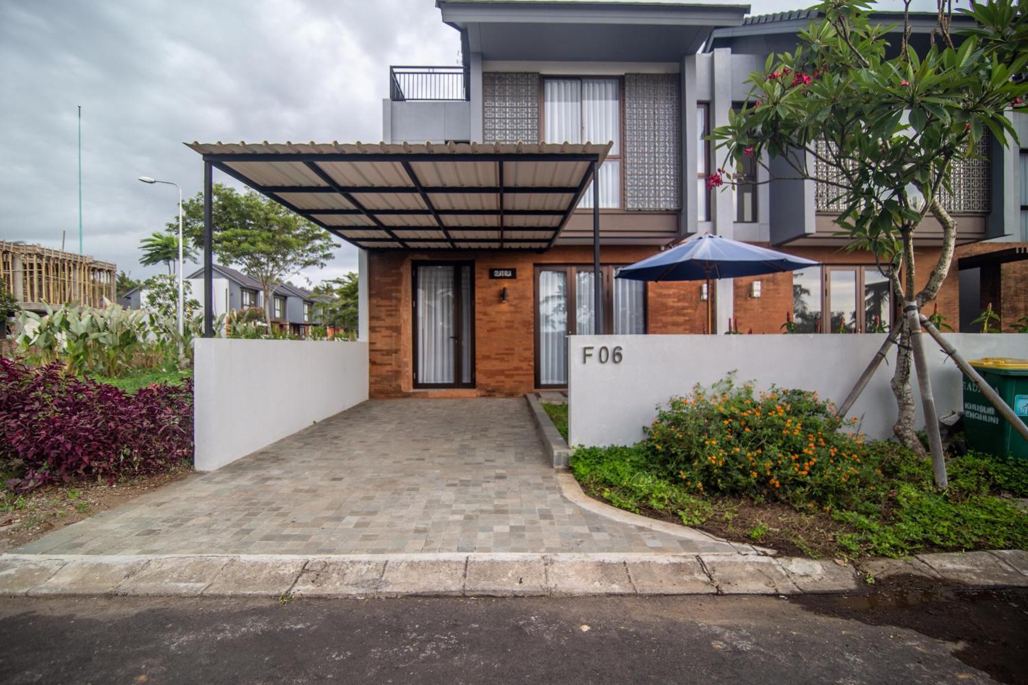 Celia'S Villa ตาบานัน ภายนอก รูปภาพ